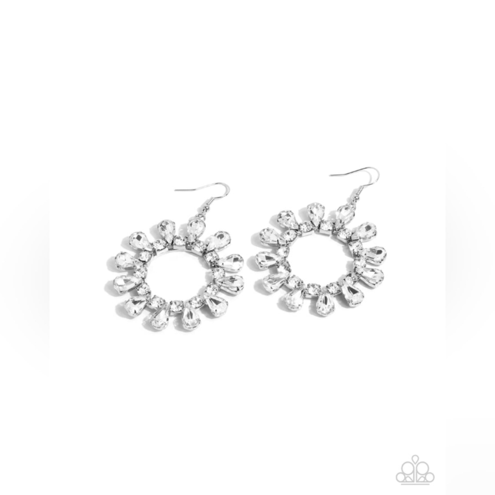 Wreathed Wish Earrings - Picture 2 of 2